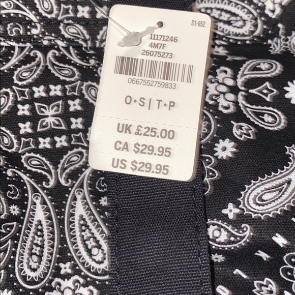 NWT ☀️NEW☀️VS Pink backpack - Picture 3 of 3